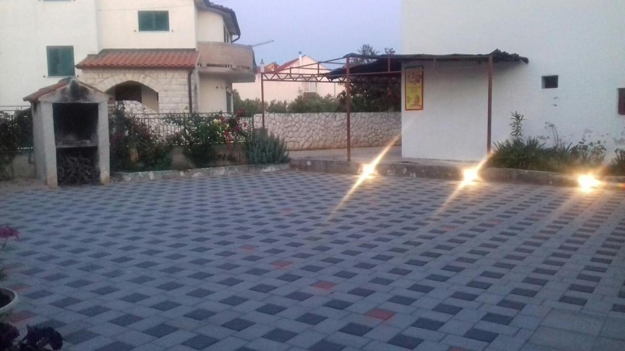 Apartments Tanfara Brodarica  Ngoại thất bức ảnh