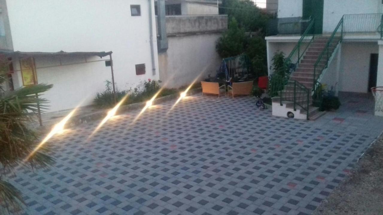 Apartments Tanfara Brodarica  Ngoại thất bức ảnh